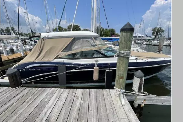 Blue  amp  Grey 35ft Formula Yacht For Sale