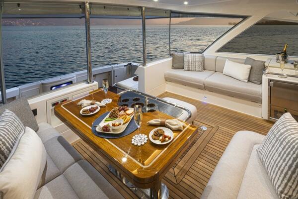 2027Riviera 64 ft 64 Sports Motor Yacht Series II