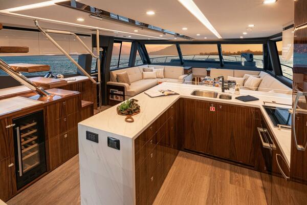 2027Riviera 64 ft 64 Sports Motor Yacht Series II