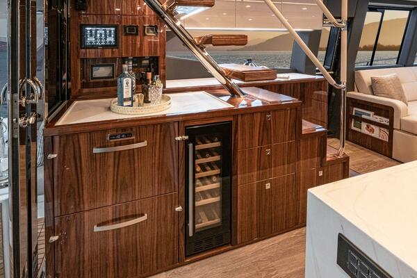 2027Riviera 64 ft 64 Sports Motor Yacht Series II
