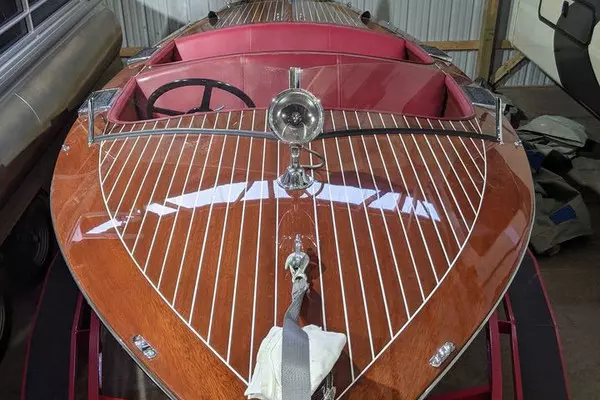 Photo of the 1937 Chris-Craft Runabout Deluxe "Kenzie Jane"