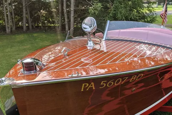 Photo of the 1937 Chris-Craft Runabout Deluxe "Kenzie Jane"