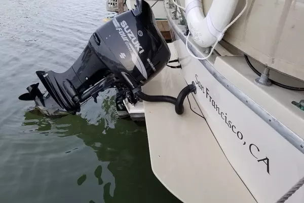 Harbor Master 375 Yacht For Sale