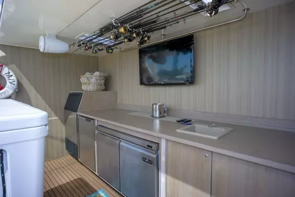 2000 Ferretti Yachts 94