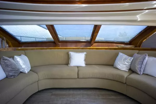 2000 Ferretti Yachts 94