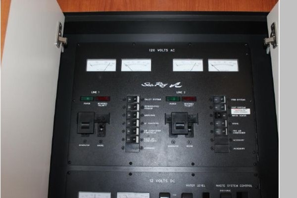 Aela Jeanne 38ft Sea Ray Yacht For Sale Aela Jeanne 38ft Sea Ray Yacht For Sale