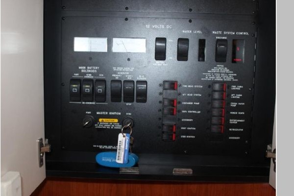 Aela Jeanne 38ft Sea Ray Yacht For Sale Aela Jeanne 38ft Sea Ray Yacht For Sale