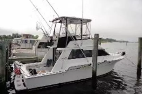Cruise Control 34ft Luhrs Yacht For Sale