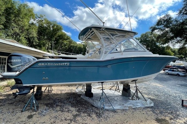 32-ft-Grady-White-2018-325 Freedom-Ardea-Charleston South Carolina United States yacht for sale