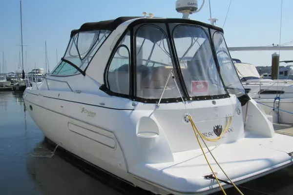 35ft Cruisers International Yacht For Sale