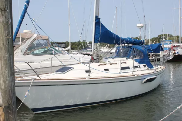 Callisto 33ft Pearson Yacht For Sale