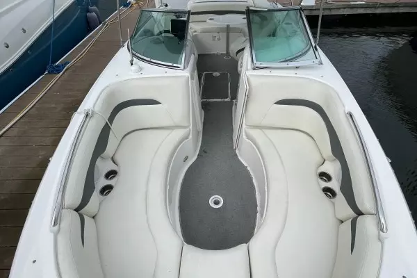 Photo of the 2005 Chaparral 236 Sunesta "TRAVELER"