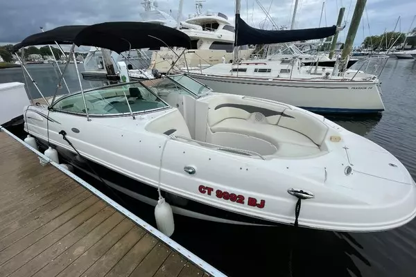 Photo of the 2005 Chaparral 236 Sunesta "TRAVELER"
