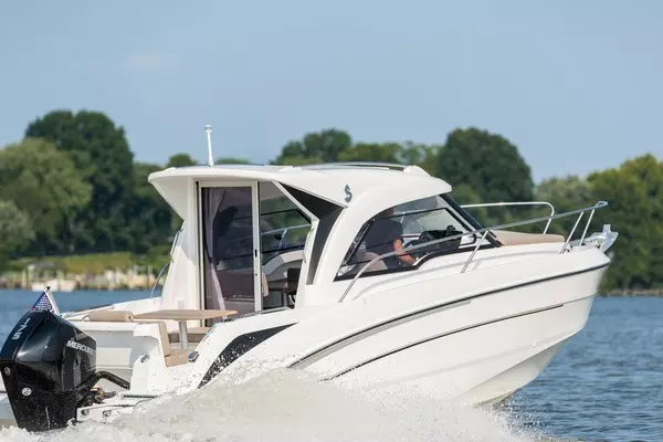 Photo of the 2026 Beneteau Antares 7