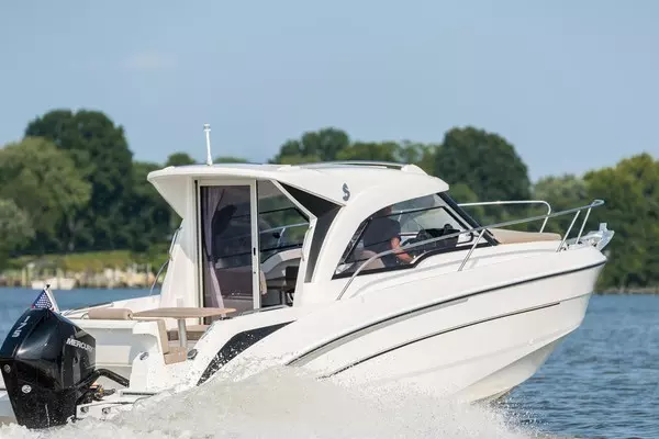 Photo of the 2026 Beneteau Antares 7