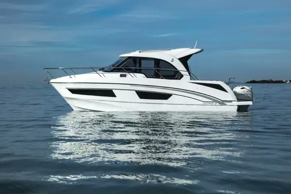 Photo of the 2025 Beneteau Antares 9