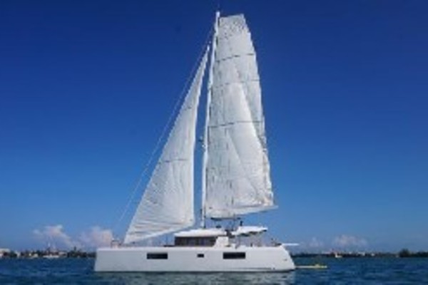 52-ft-Lagoon-2018-Lagoon 52 S-SIMILAN-Isla Mujeres Mexico yacht for sale