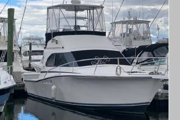 Rant  n Rave 32ft Luhrs Yacht For Sale