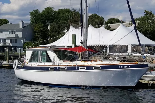 Stella Maris 33ft Morgan Yacht For Sale
