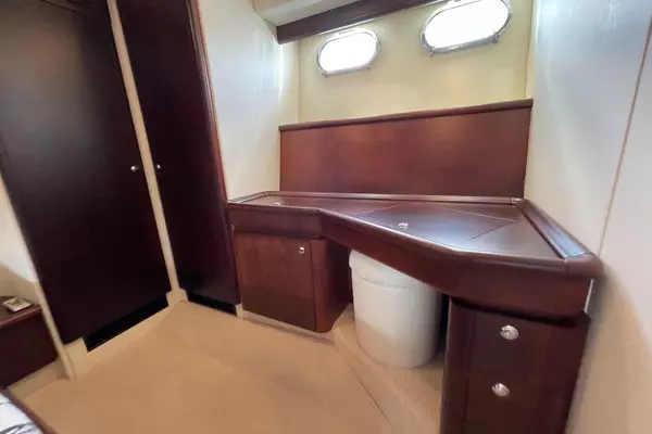 2001 Ferretti Yachts 68