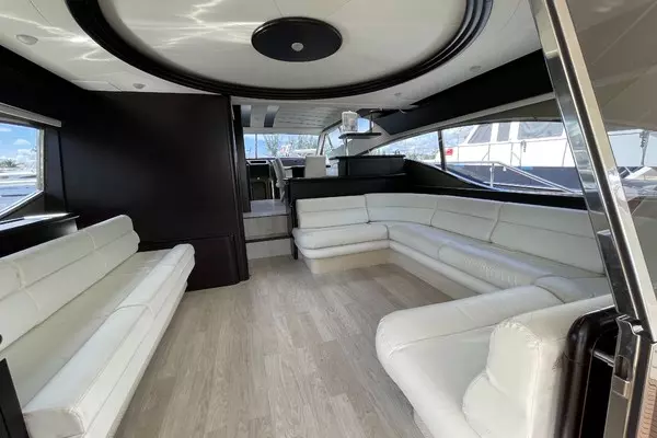 2001 Ferretti Yachts 68