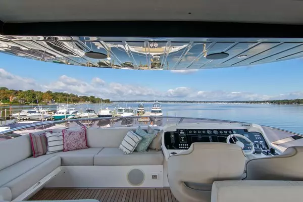 2019 Sunseeker 86