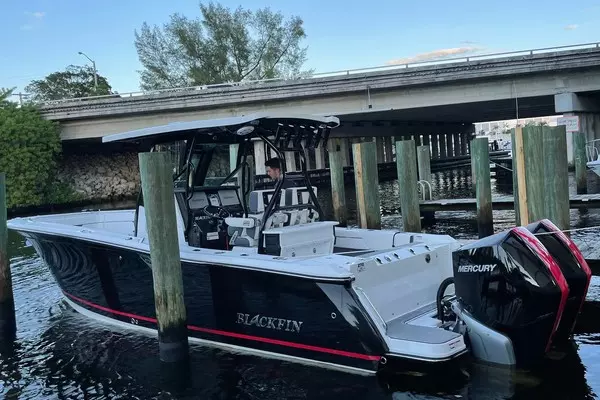 2022 Blackfin 27