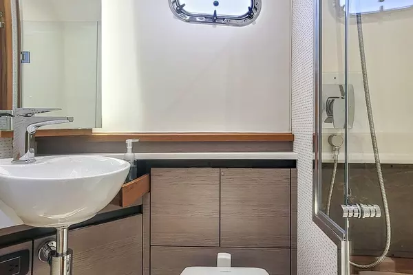 2022 Tiara Yachts 48