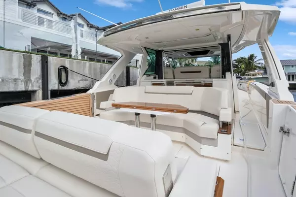 2022 Tiara Yachts 48