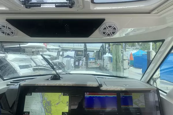 2022 Tiara Yachts 48