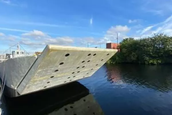 Photo of the 1992 Swiftships LCM8