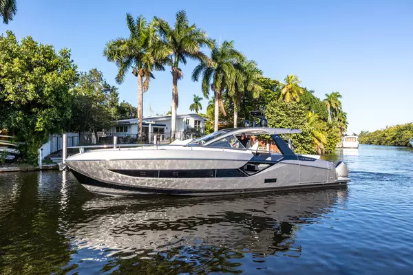 2022 Azimut 47