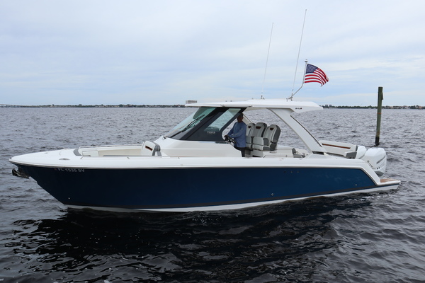 34 Ft Tiara Yachts 21 34 Ls No Name Tiara 34 Ls Sport Cape Coral Florida United States Yacht For Sale Offered At Iyba Org