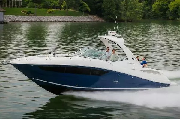 33ft Sea Ray Yacht For Sale