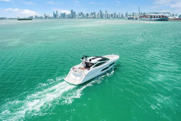 2013 Sunseeker 80