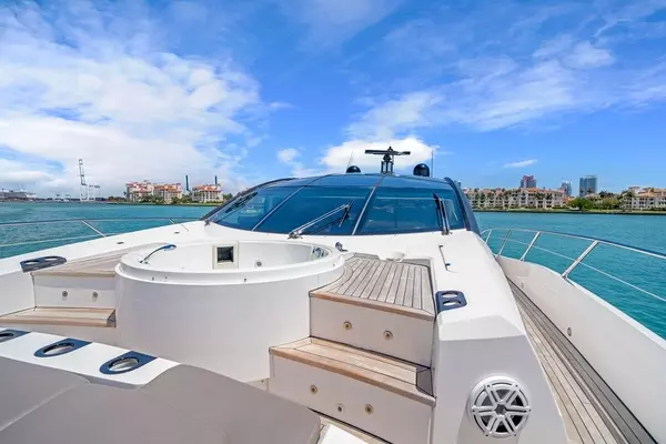 2013 Sunseeker 80