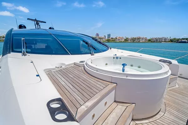 2013 Sunseeker 80