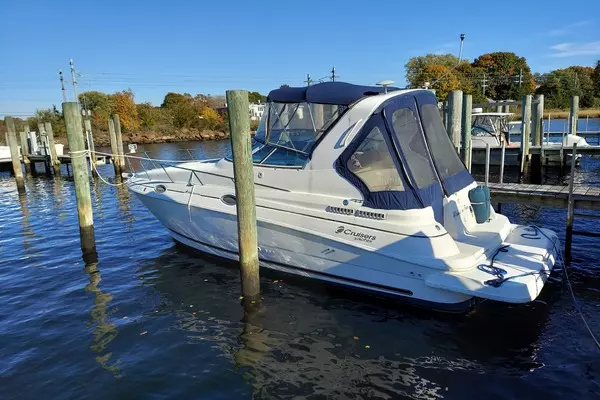 28ft Cruisers Yachts Yacht For Sale