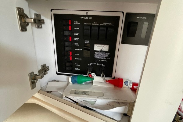 Take Me Out 31ft Sea Ray Yacht For Sale Take Me Out 31ft Sea Ray Yacht For Sale