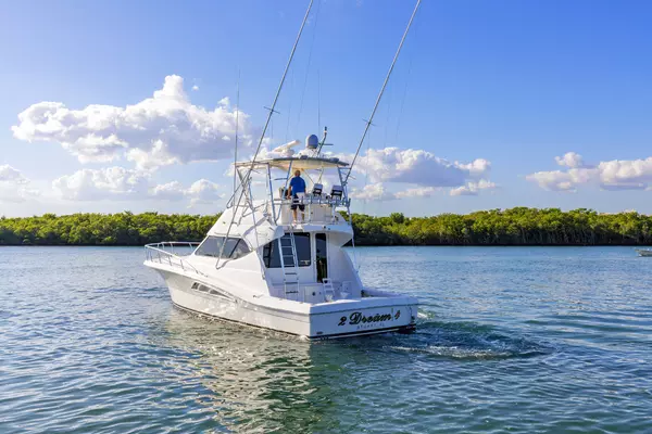 Photo of the 2006 Rampage 45 Convertible "2 Dream 4"