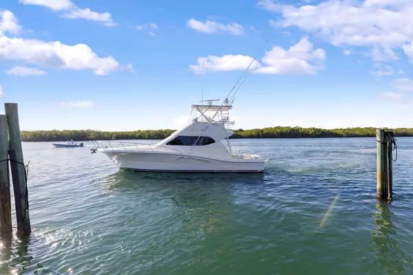 Photo of the 2006 Rampage 45 Convertible "2 Dream 4"