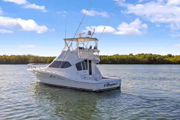 Photo of the 2006 Rampage 45 Convertible "2 Dream 4"