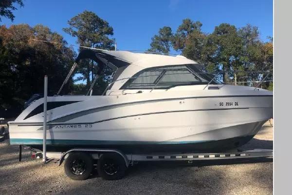 Still Cocky 23ft Beneteau Yacht For Sale