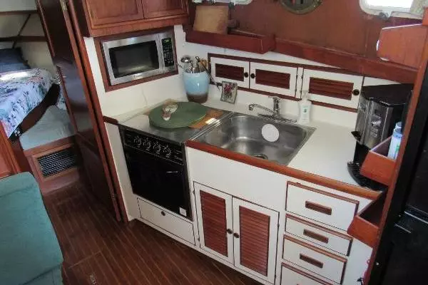 JADE 48ft Offshore Yachts Yacht For Sale