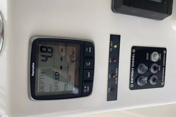 Photo of the 2002 Ocean Yachts 52 Sportfish "Tenacious"