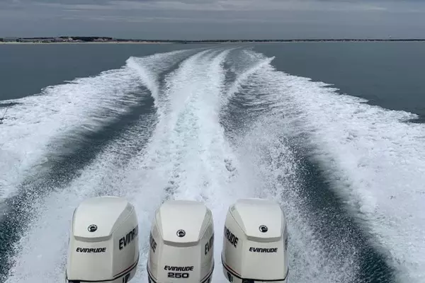 Photo of the 2007 Hydra-Sports 3300 VX