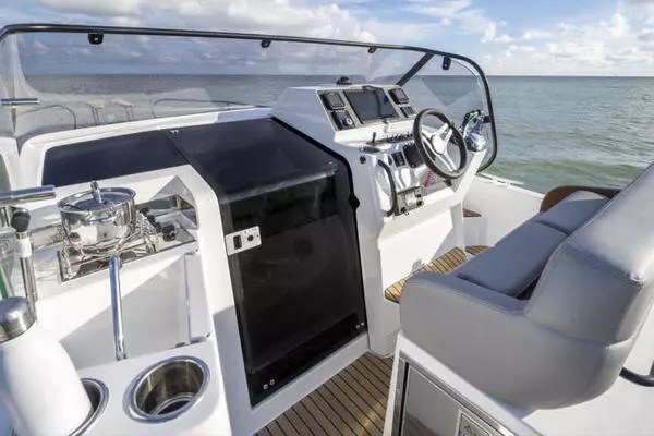 30ft Beneteau Yacht For Sale