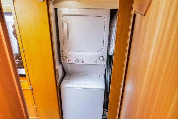 1999 Palmer Johnson 100