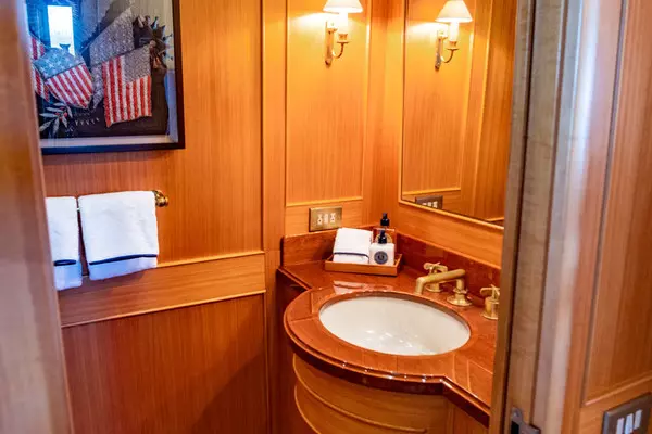 1999 Palmer Johnson 100