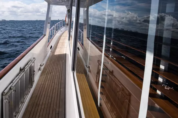 1999 Palmer Johnson 100